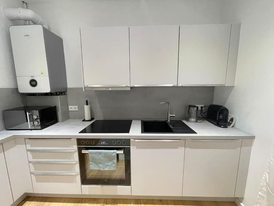 70qm - 3 - Free Parking - - Mallibase Apartament Hanower