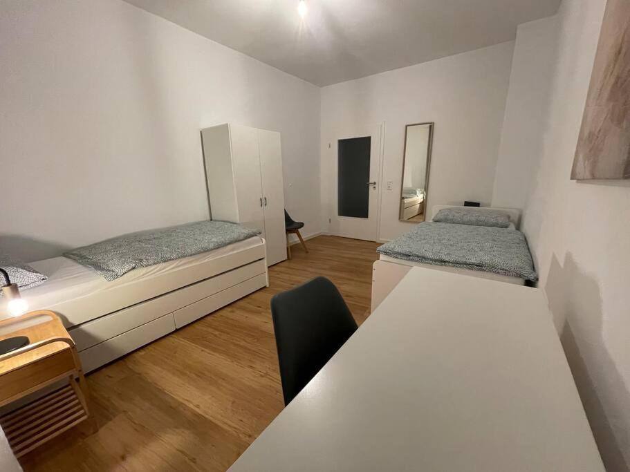 70qm - 3 - Free Parking - - Mallibase Apartament