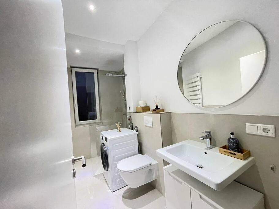70qm - 3 - Free Parking - - Mallibase Apartment *